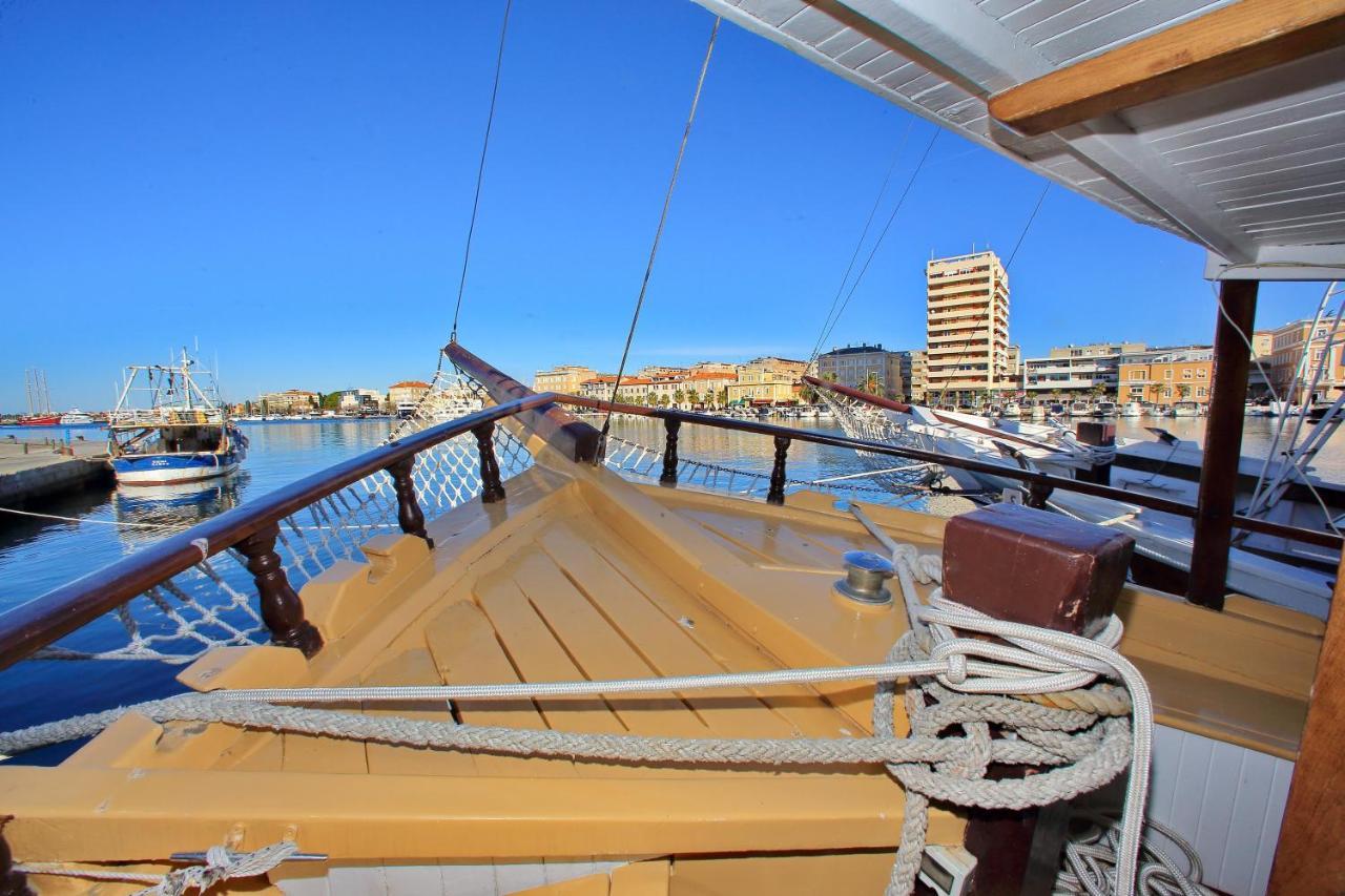 Rhythm Floating Hostel - Zadar Exterior foto