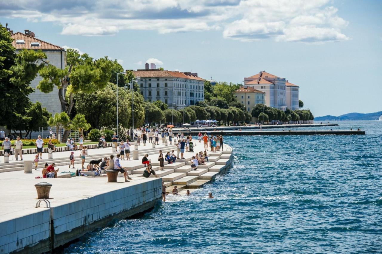 Rhythm Floating Hostel - Zadar Exterior foto